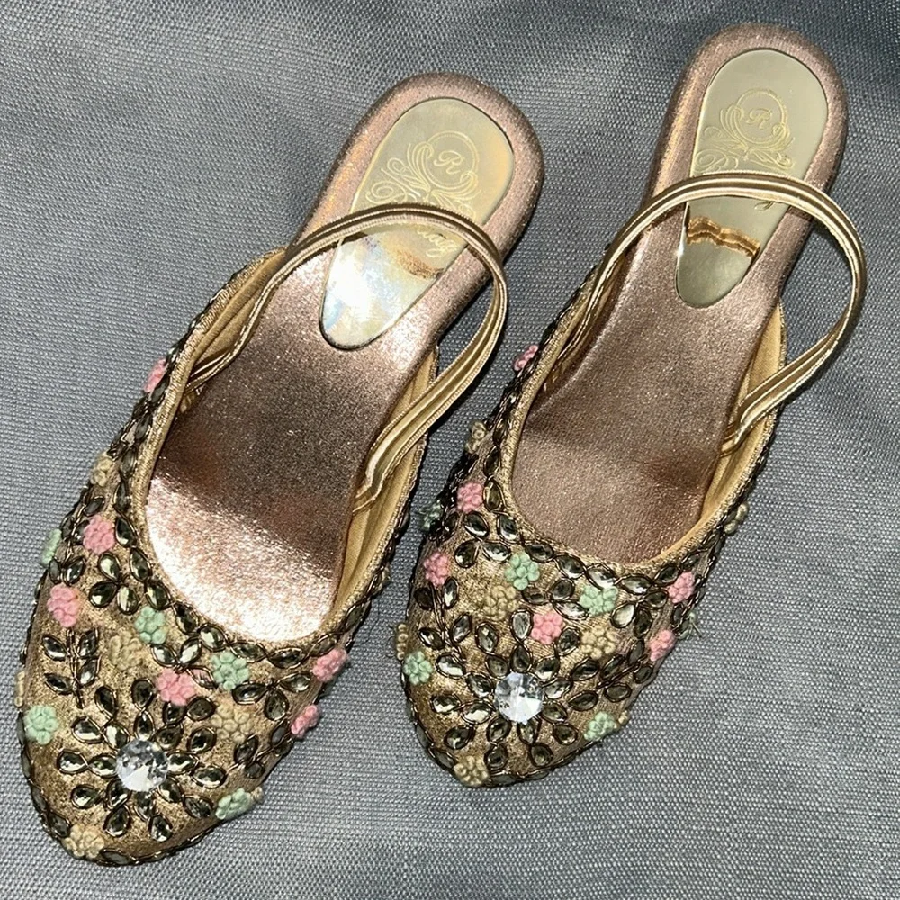 Riwaaz wedge shoes. Size 7. - Picture 2 of 7